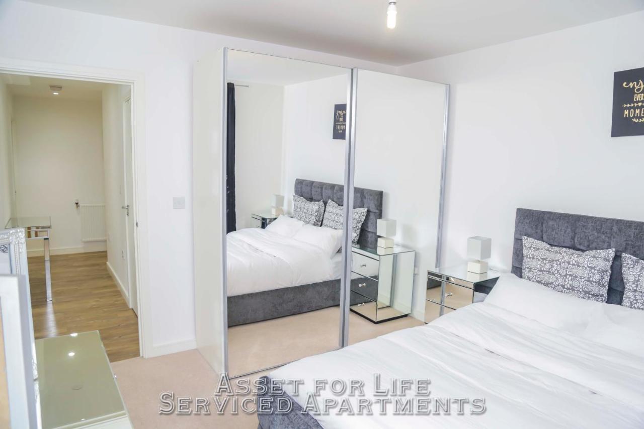 Pontoon Dock Key Workers Apartment 런던 외부 사진