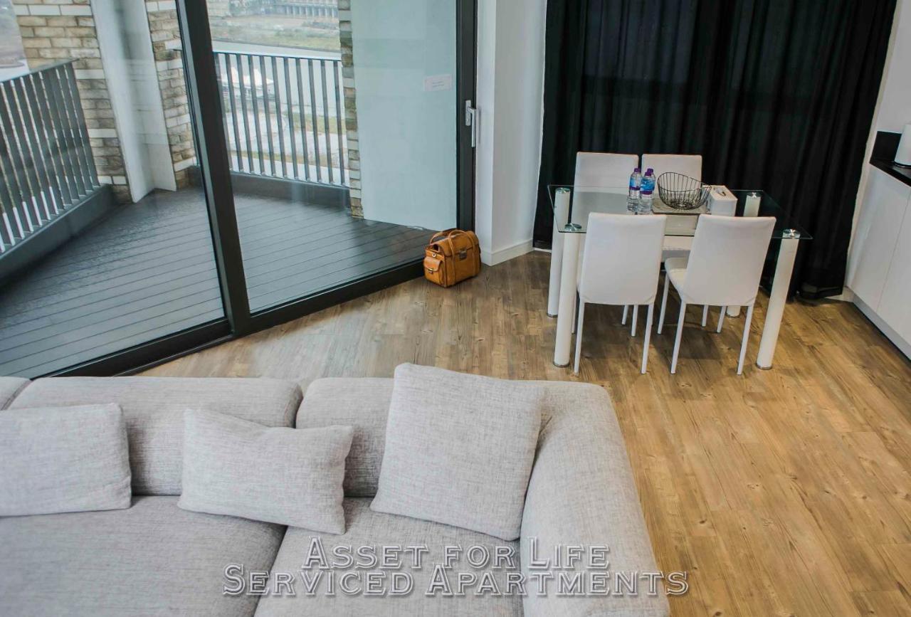 Pontoon Dock Key Workers Apartment 런던 외부 사진