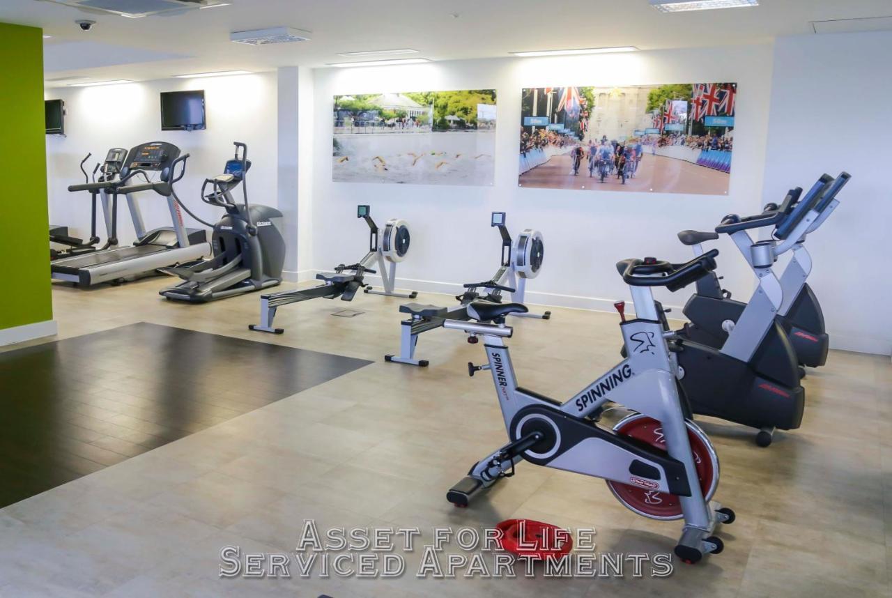 Pontoon Dock Key Workers Apartment 런던 외부 사진